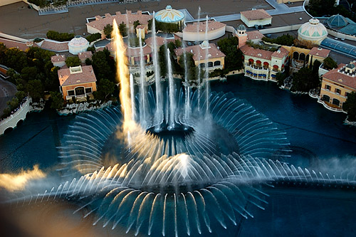 Bellagio-Fountains-from-Eiffel-2-03